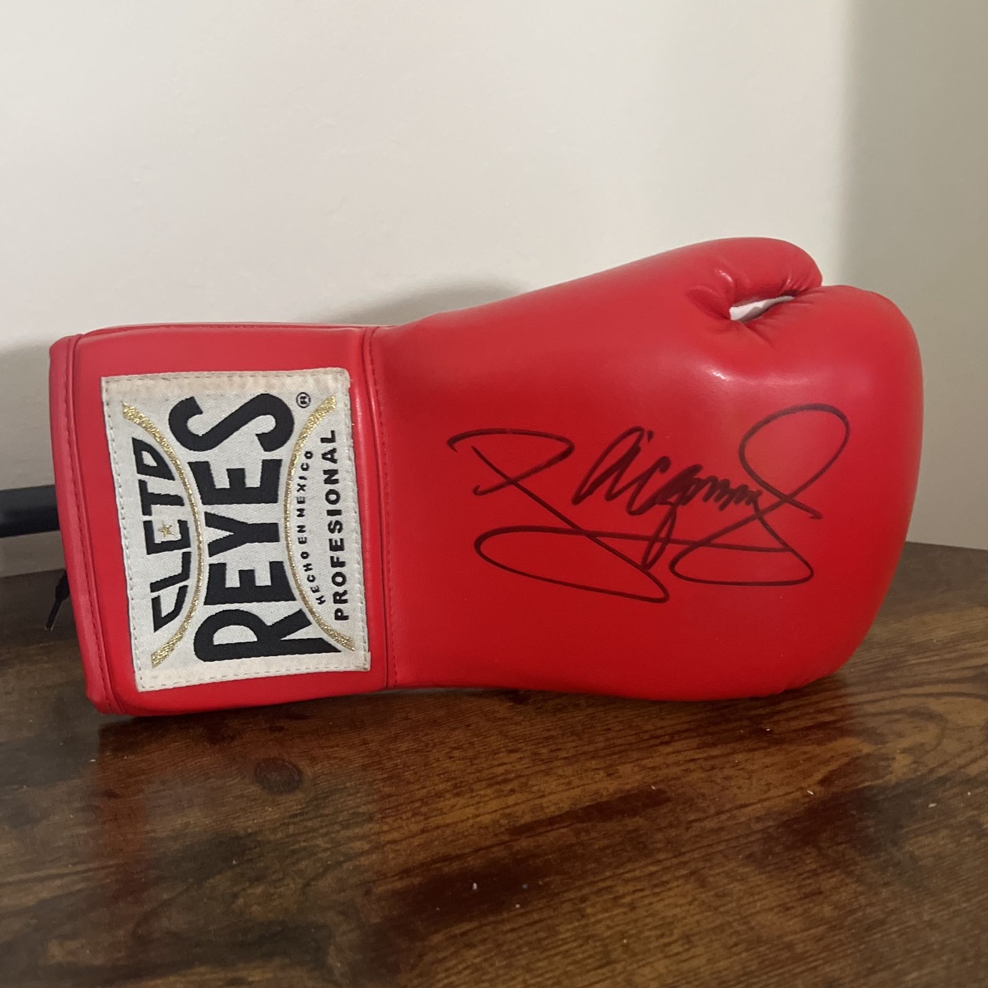 Manny Pacquiao Signed Autograph Glove