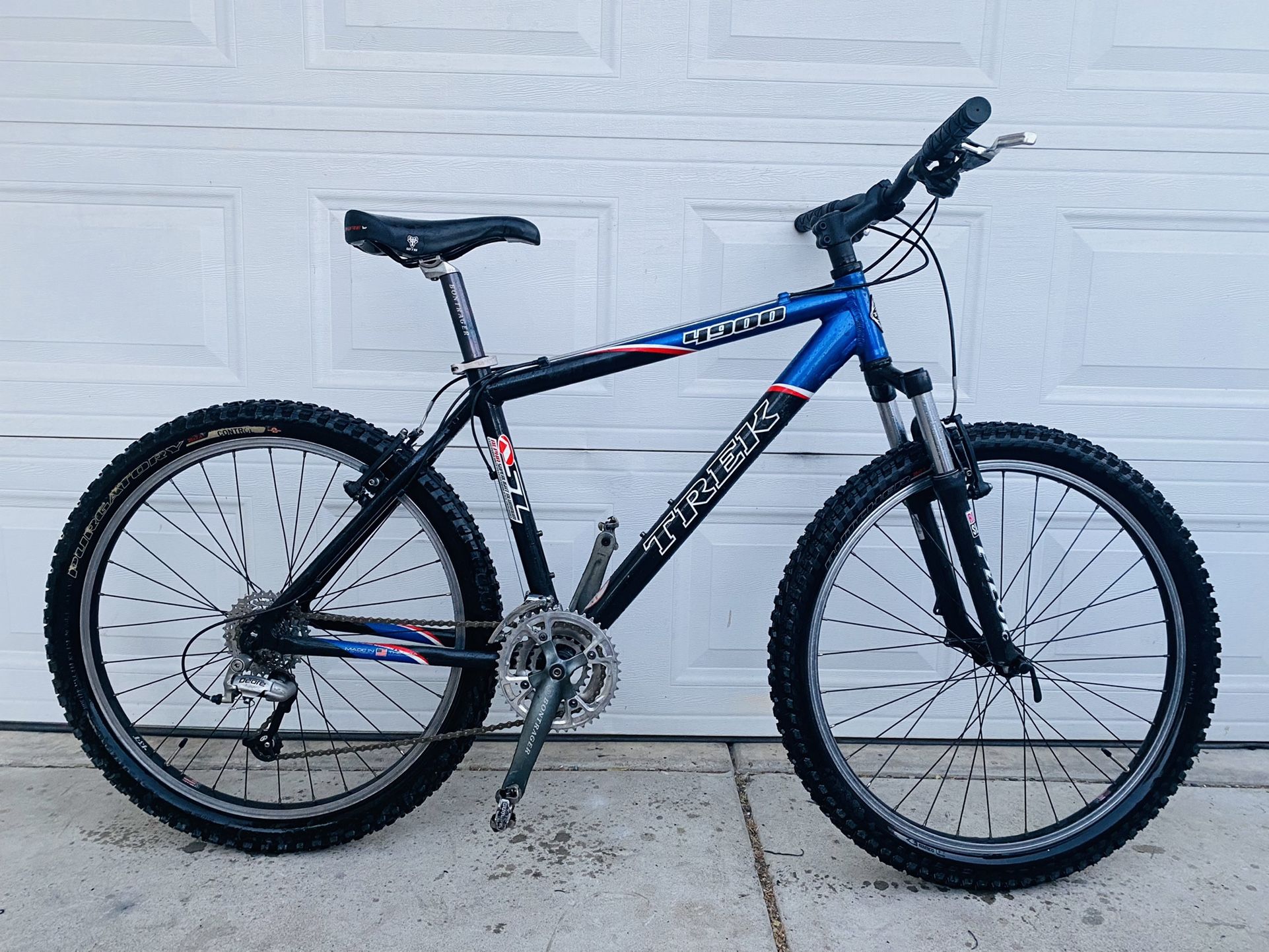 Trek 4900 Mountain Bike (M/L)
