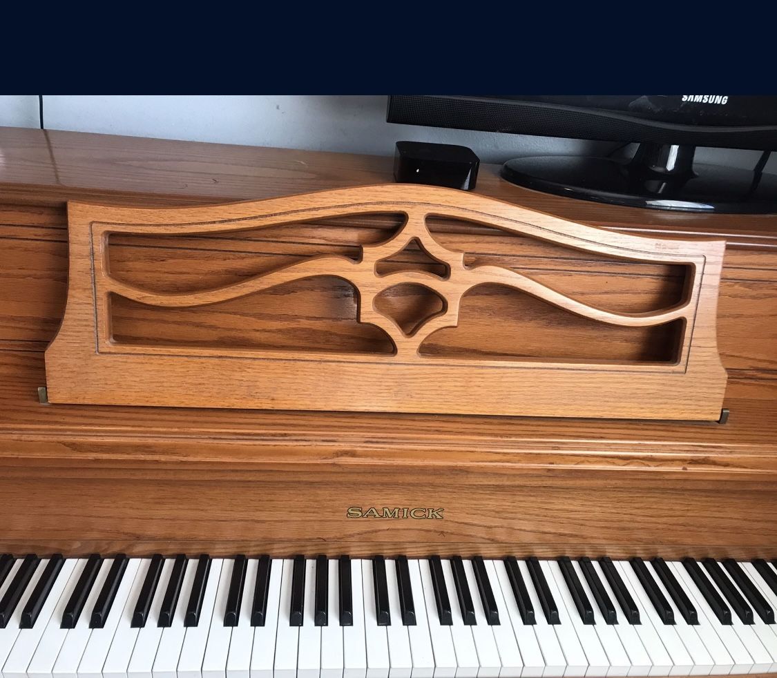 Samick Piano
