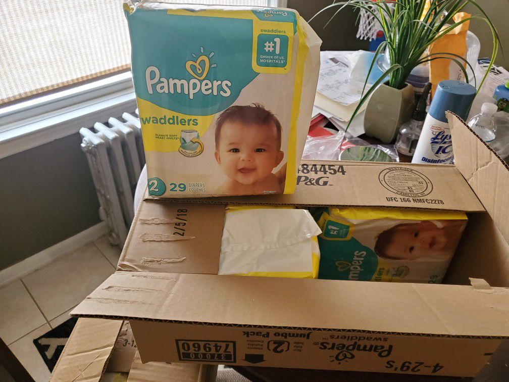 New pampers swaddler sz 2 diapers 4 packs 116 total