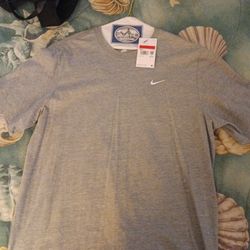 Brand New Nike Shirts Size L 