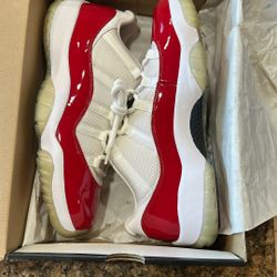 Air Jordan 11 Retro Low