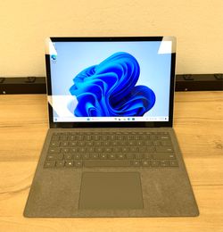 Touchscreen 13.5" Microsoft 1867**128GB SSD