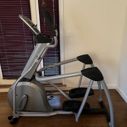 Vision Elliptical S7100HRT