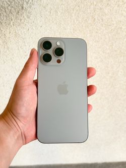 iPhone 15 Pro Max 256GB Unlocked