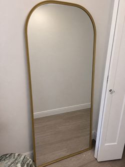 Full-Length Arched Mirror Gold Frame