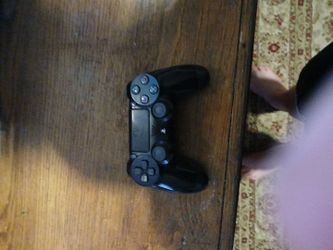 PS4 controller