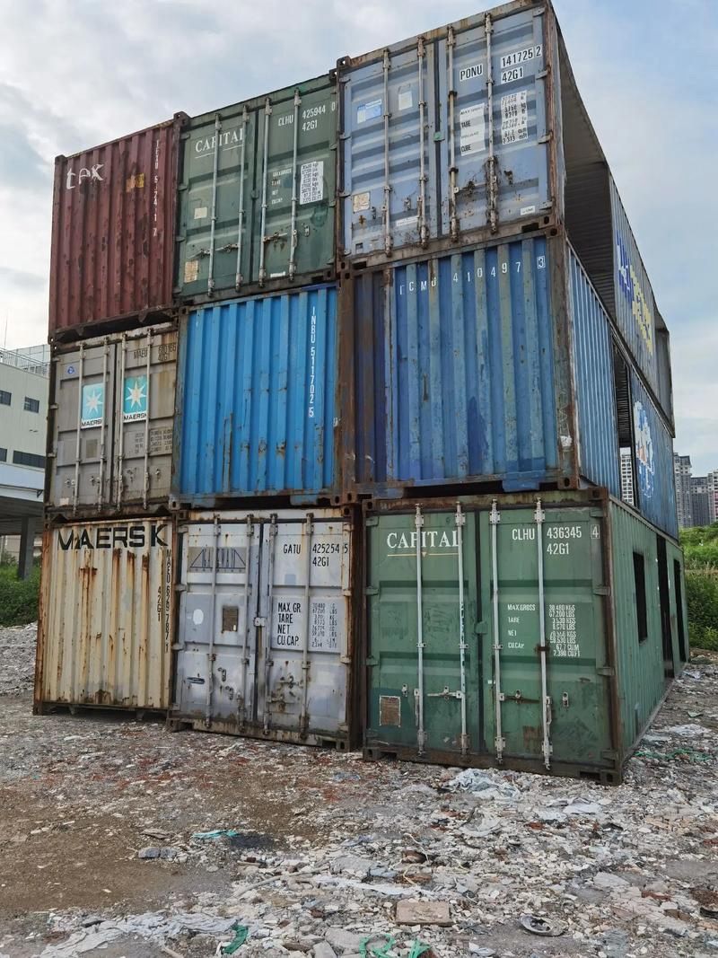 20-40ft Shipping Containers Available, Contact Me