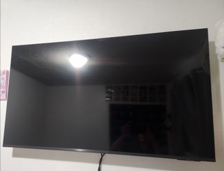 Selling 45 inch roku tv