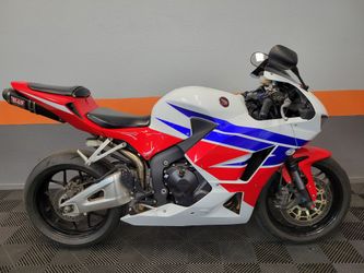 2022 HONDA CBR600RR