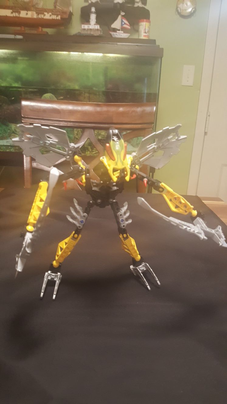 Bionicles lego robots