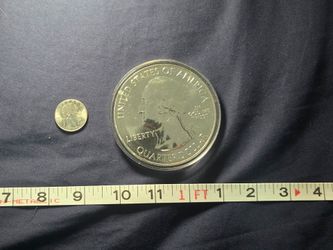 5 oz .999 Fine Silver Arkansas 2010 "Giant Quarter"