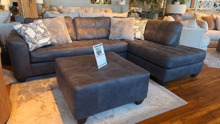 New Gray color 2 pc sectional sofa with ottoman