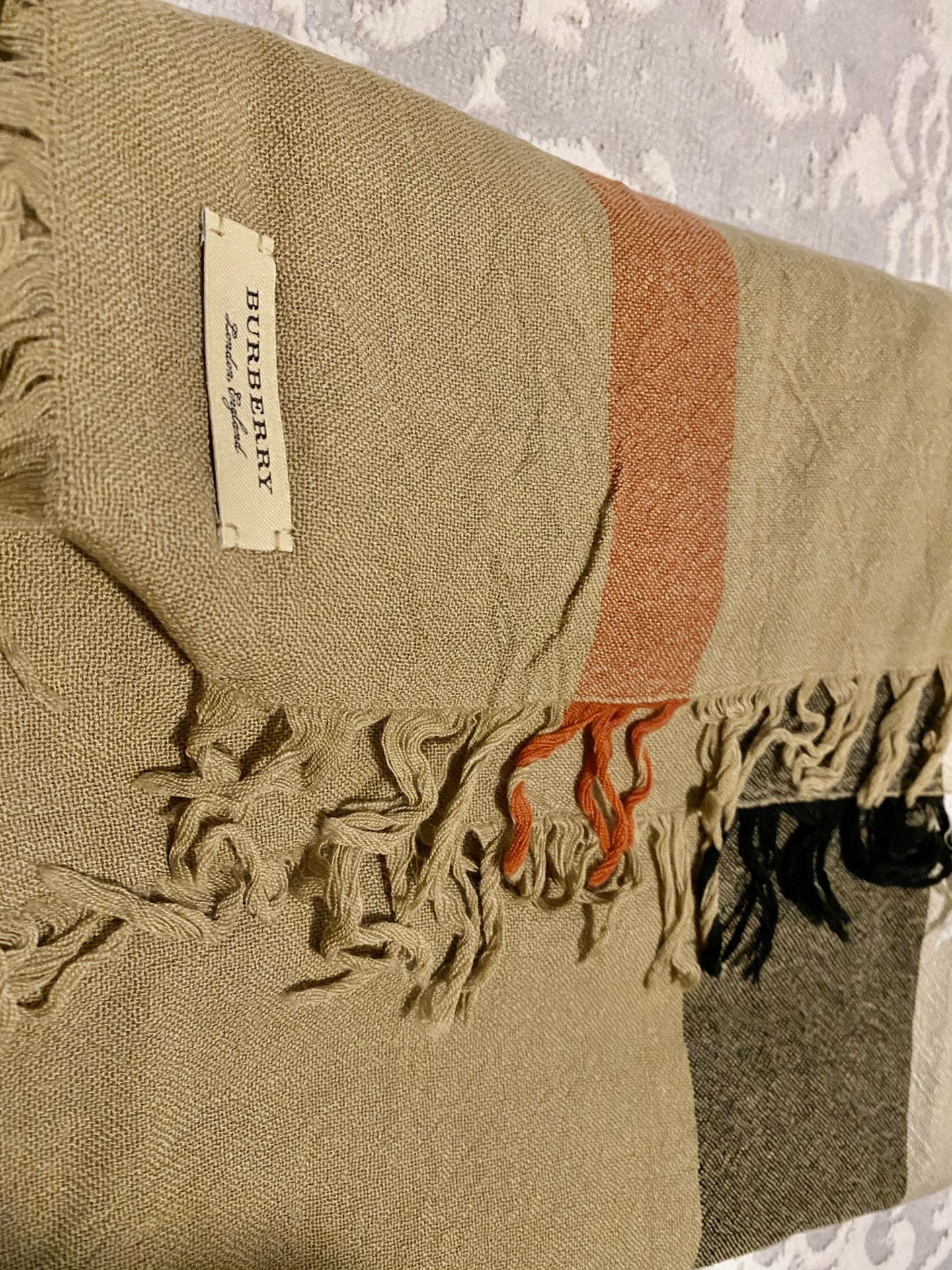 Burberry Scarf- Brand new never used