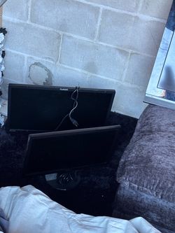2 monitors