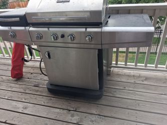 Char-Broil Stainless Steel Gas Grill