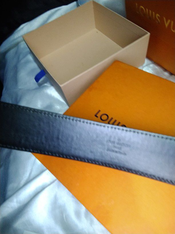 BRAND NEW* Louis Vuitton Belt 32-34 never before worn for Sale in New  Orleans, LA - OfferUp