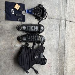 Diamond brand umpire gear