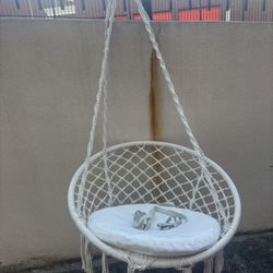 Swing Chair (beige)