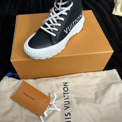 Louis Vuitton Tennis shoes Size 41 