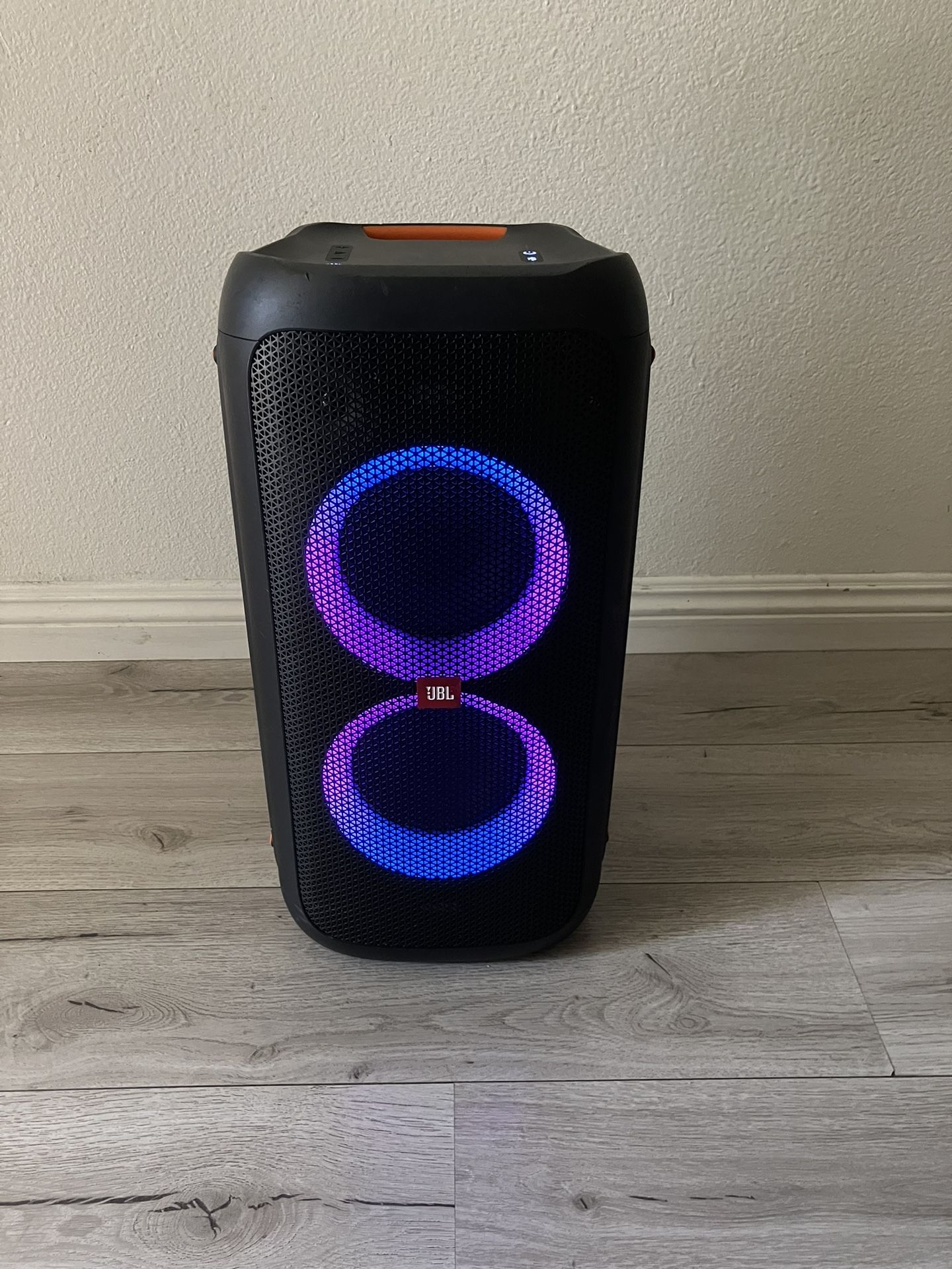 Jbl PartyBox 100 for Sale in City Of Industry, CA - OfferUp