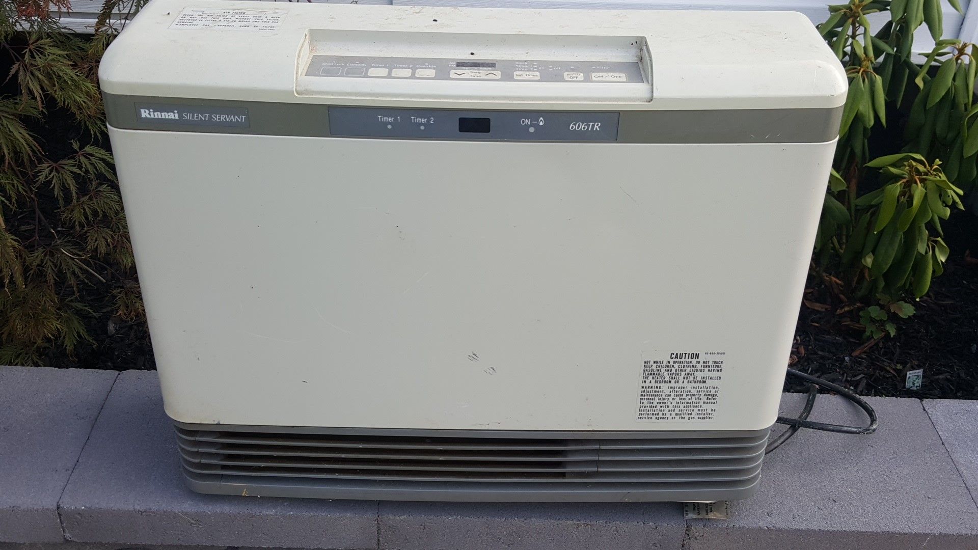 Rinnai silent servant vent free natural gas space heater