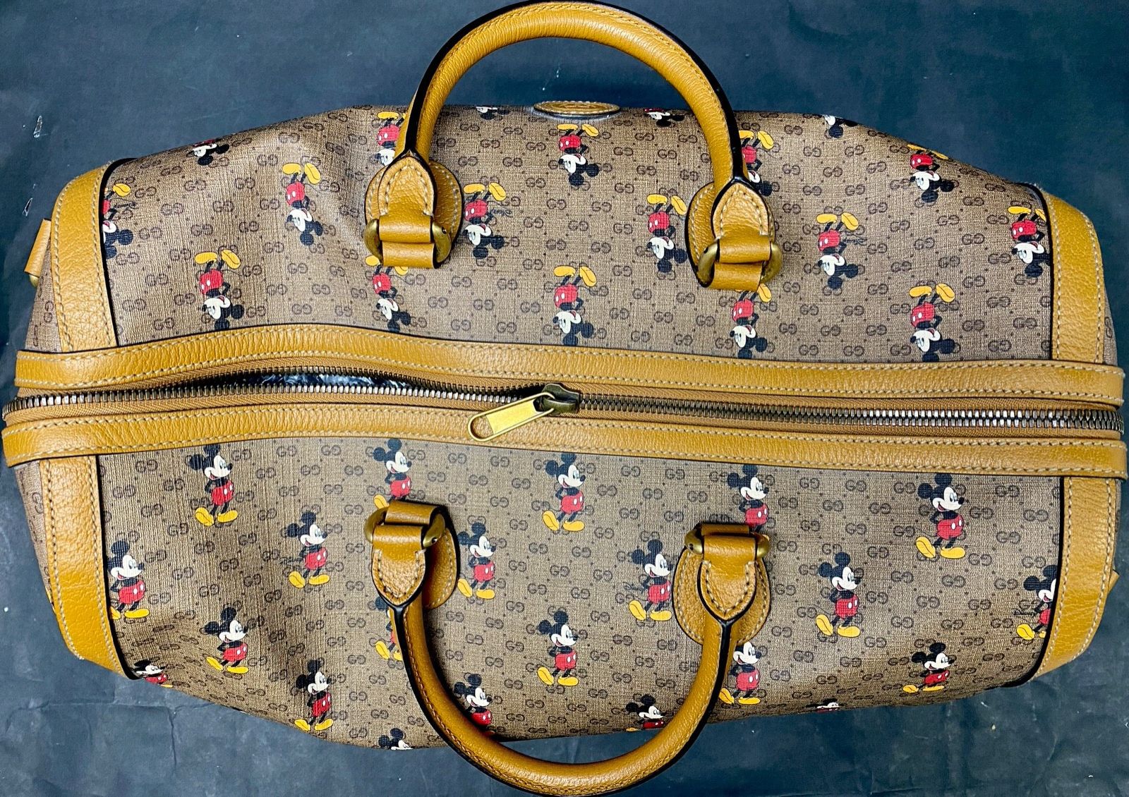 NEW Gucci x Disney Monogram Duffle Travel Bag - Beige/Ebony Mens Women’s Handbag accessories We have Lous Vuitton MCM Chanel Rolex