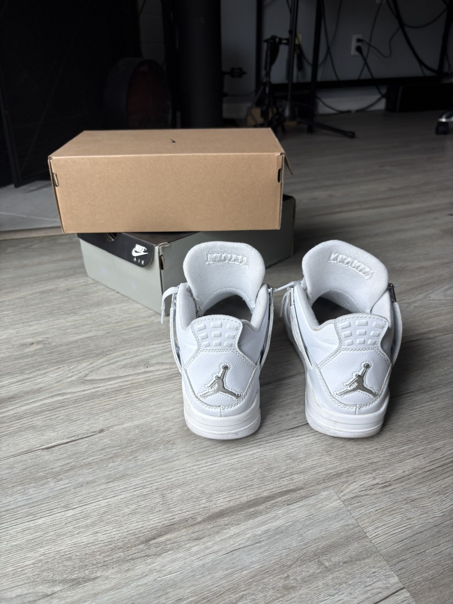 jordan 4