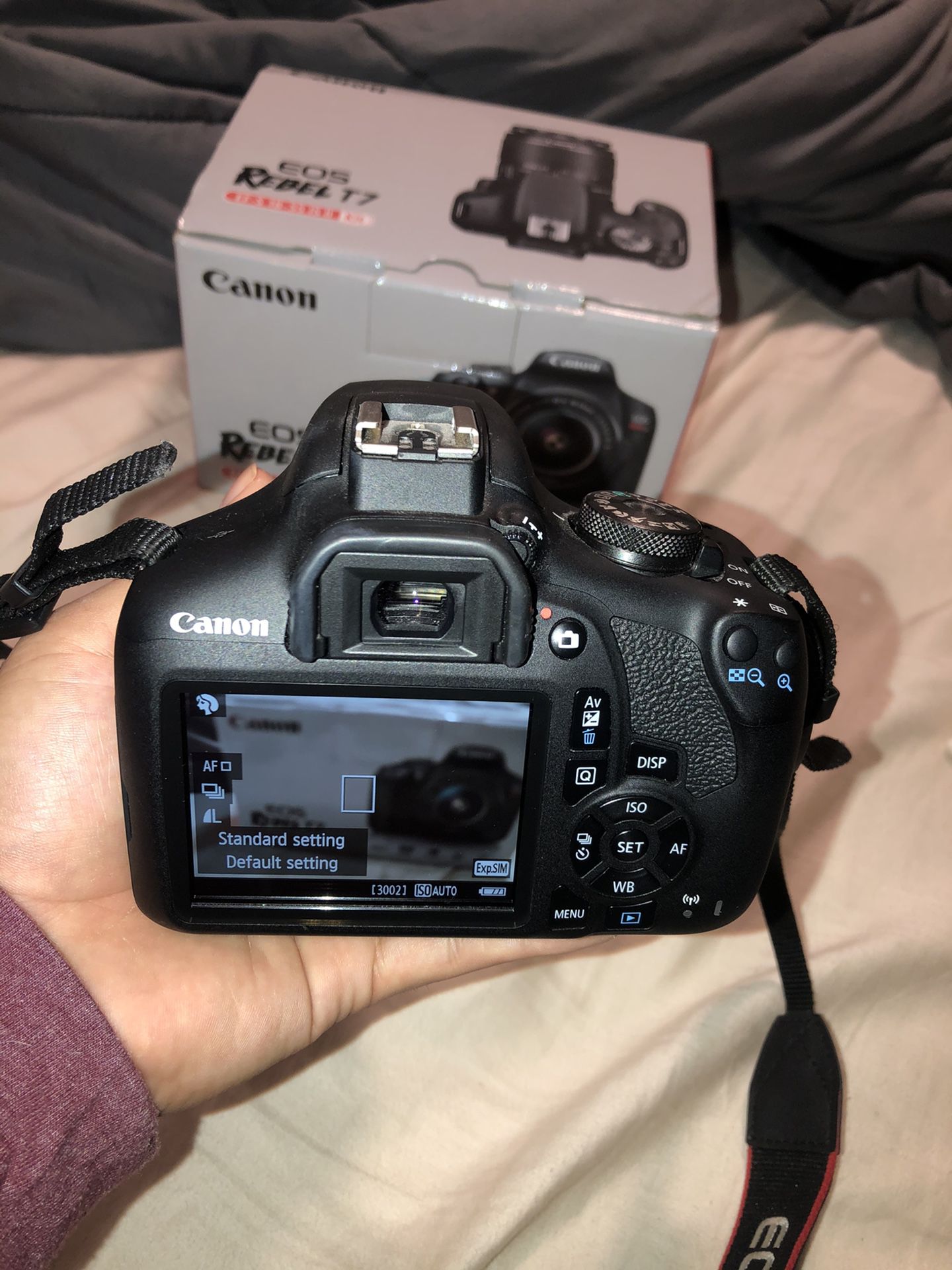 Canon camera t7