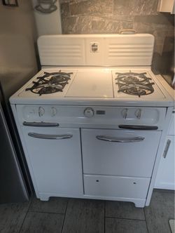 Vintage Edgewood Gas Stove