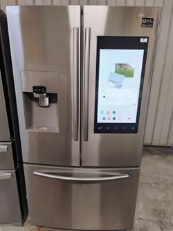 Samsung refrigerator with screen