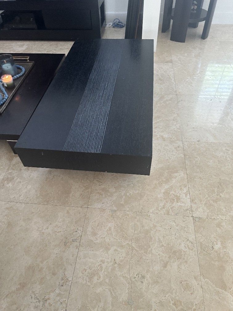 Black COFFEE TABLE