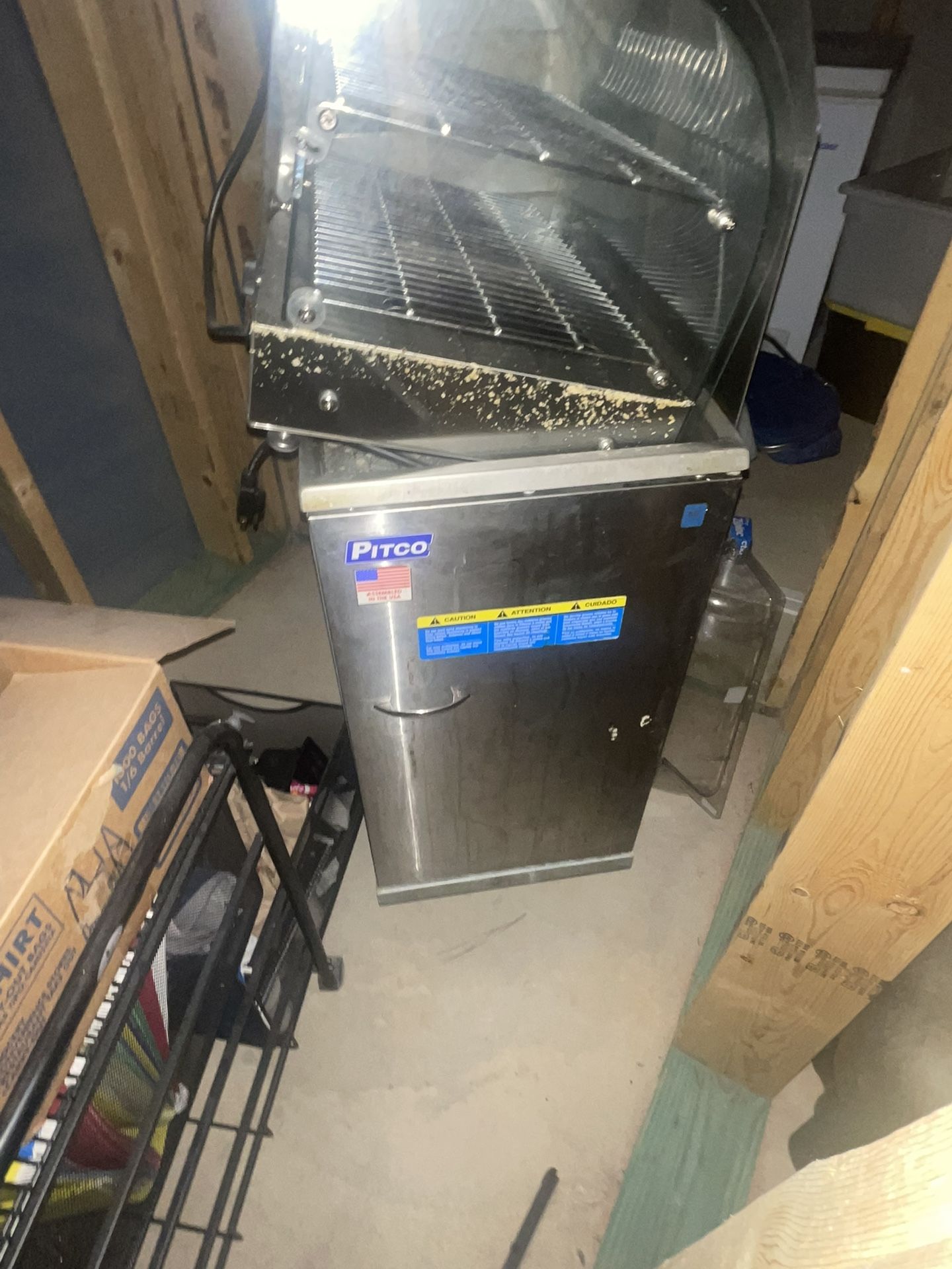 Pitco Natural Gas fryer (double Basket)