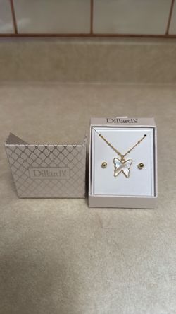 Dillar’s Earrings