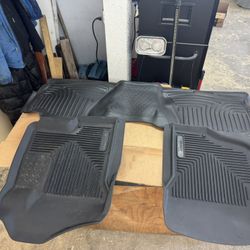 Chevy floor Mats / husky 