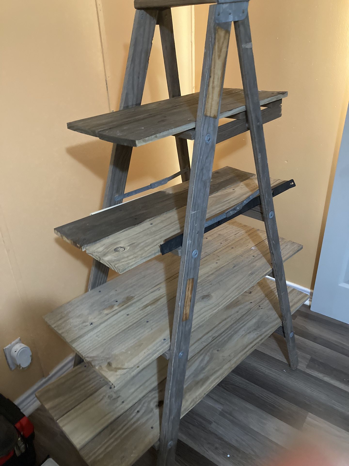 Plant Stand/ Stand 