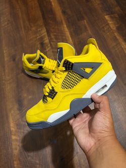Size 8 Jordan 4 lightning
