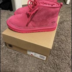 Ugg’s Size 5