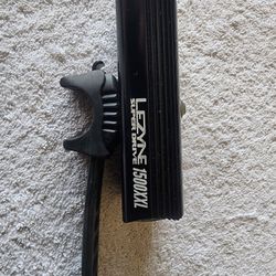 Lezyne 1500xxl  Super Drive Bike Light