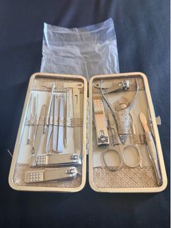 Nail kit set 19 pieces