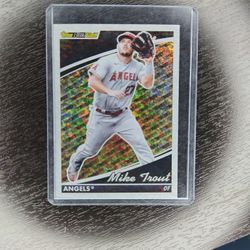 Mike Trout Topps Black Gold