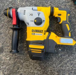 DEWALT 20V MAX XR Cordless Brushless 1-1/8 in. SDS Plus L-Shape Rotary Hammer (Tool Only