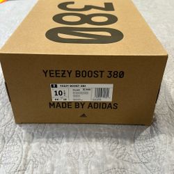 Men’s Yeezy 380 Boost Adidas 10.5