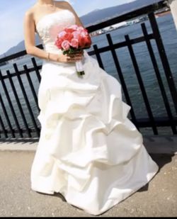 Beautiful wedding dress