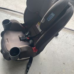Greco Car Seat / Booster