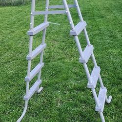 Pool Ladder 