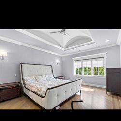 California KING BED and 2 Nightstands 