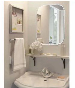 Vanity Mirror- NEW in the box