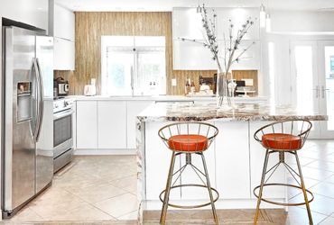 Set Of 3 bar stools- leather Seat