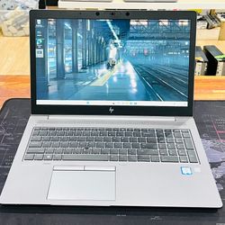 HP ZBook 15u G5 Core i7-8550U 1.9Ghz 16GB 256GB Radeon Pro WX 3100 2GB Vram Graphics